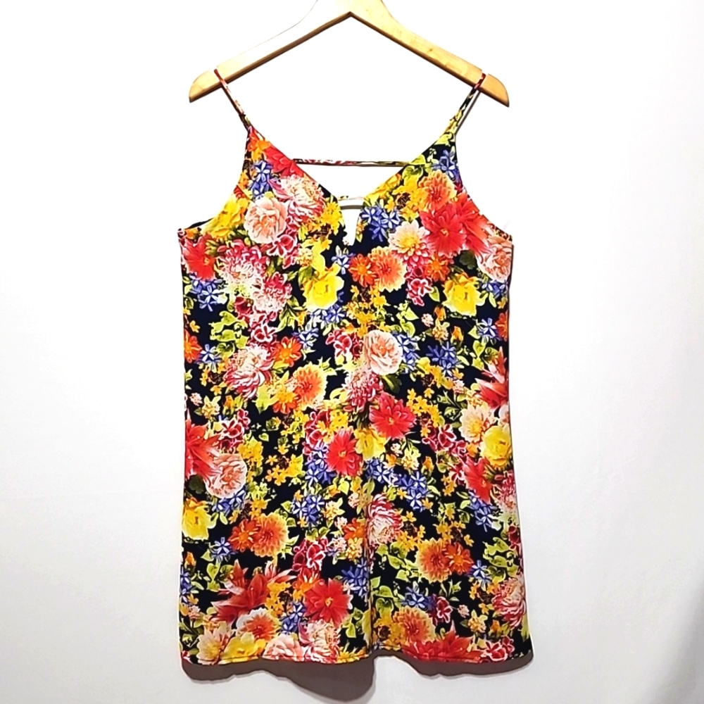 Forever 21 Contemporary Floral Top